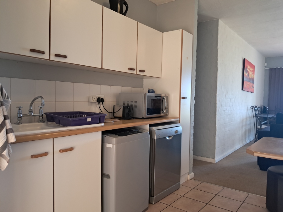 To Let 3 Bedroom Property for Rent in Aston Bay Eastern Cape